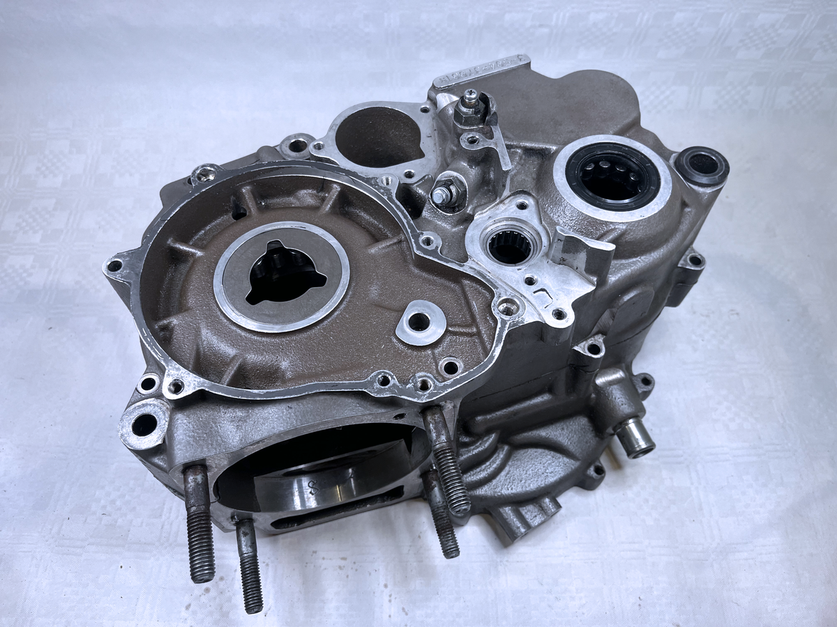 KTM 640 Supermoto LC4 Motor Engine Block Crankcase OEM Used 2003