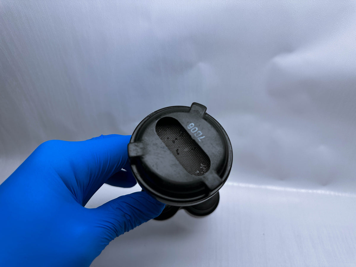 Kawasaki Ninja 1000 Z1000 SX Engine Oil Pick Up Strainer OEM used 2014-2019