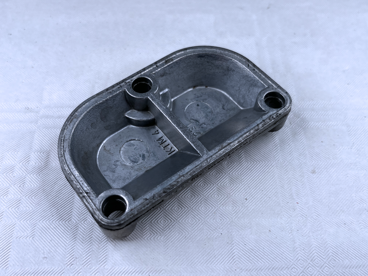 KTM 640 Supermoto LC4 Engine Rear Valve Cover 58036052000 OEM Used 2003