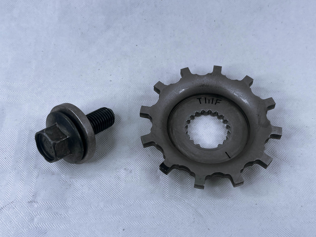 Honda CBR1100XX Super Blackbird Engine Pick Up Ignition Timing Rotor Gear OEM Used 2004