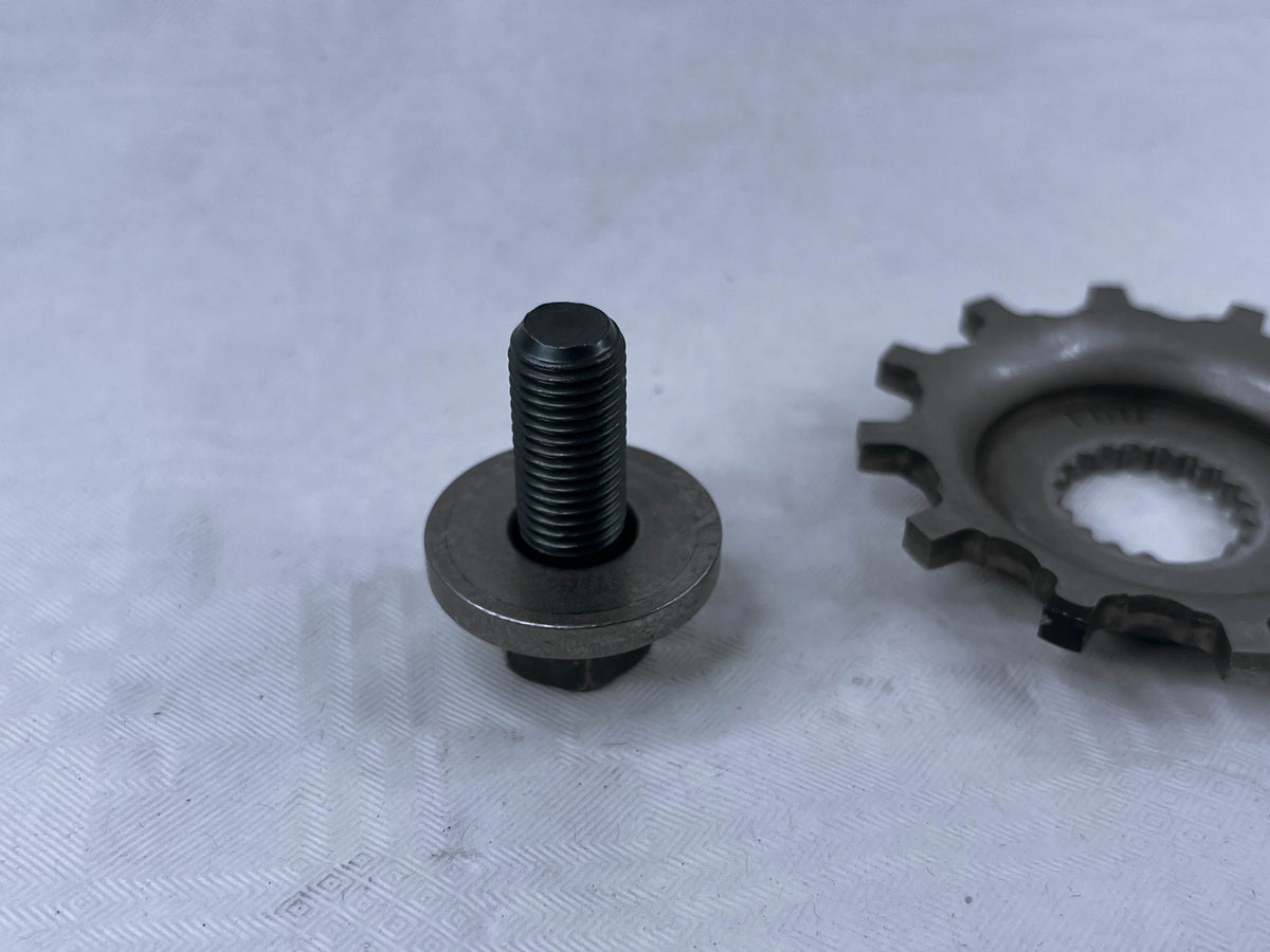 Honda CBR1100XX Super Blackbird Engine Pick Up Ignition Timing Rotor Gear OEM Used 2004