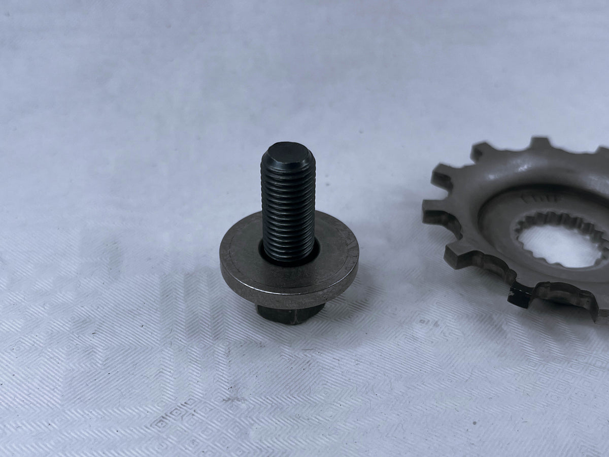Honda CBR1100XX Super Blackbird Engine Pick Up Ignition Timing Rotor Gear OEM Used 2004