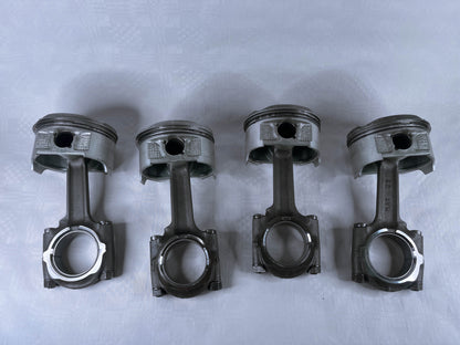 Honda CBR1100XX Super Blackbird Motor Engine Pistons Con Rods OEM Used 2004