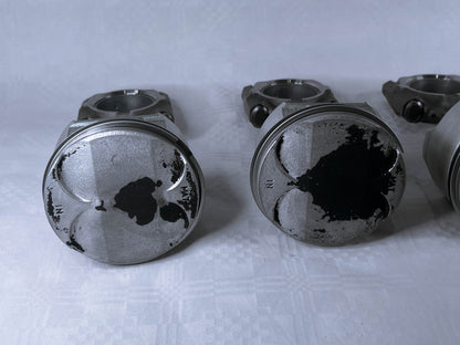Honda CBR1100XX Super Blackbird Motor Engine Pistons Con Rods OEM Used 2004