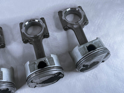 Honda CBR1100XX Super Blackbird Motor Engine Pistons Con Rods OEM Used 2004