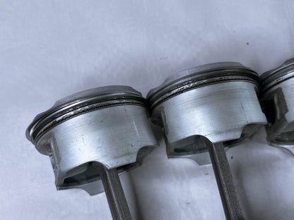 Honda CBR1100XX Super Blackbird Motor Engine Pistons Con Rods OEM Used 2004