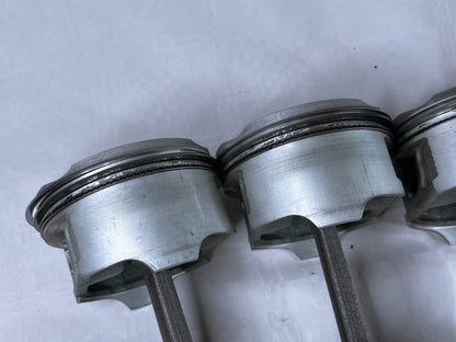 Honda CBR1100XX Super Blackbird Motor Engine Pistons Con Rods OEM Used 2004