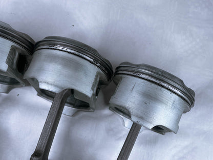Honda CBR1100XX Super Blackbird Motor Engine Pistons Con Rods OEM Used 2004