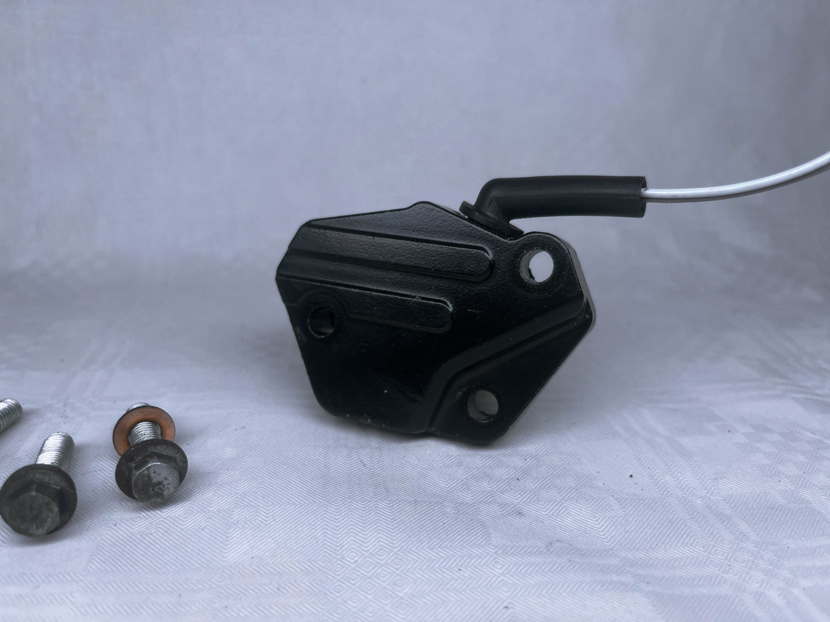 Honda CBR1100XX Super Blackbird Motor Engine Camshaft Position Sensor OEM Used 2004