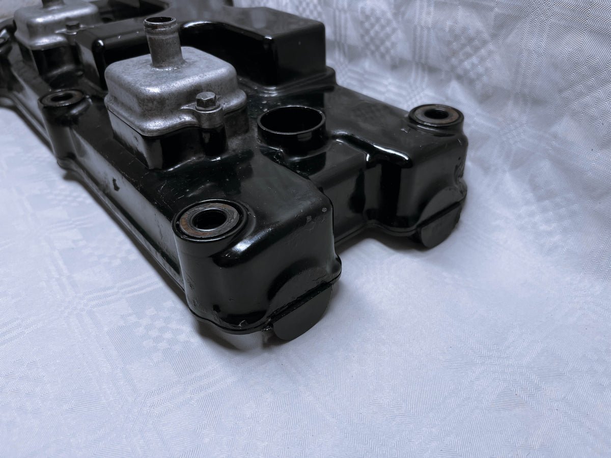 Honda CBR1100XX Super Blackbird Engine Cam Valve Cover OEM Used 2004