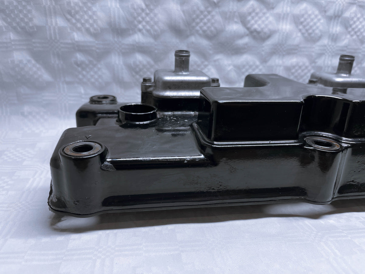 Honda CBR1100XX Super Blackbird Engine Cam Valve Cover OEM Used 2004