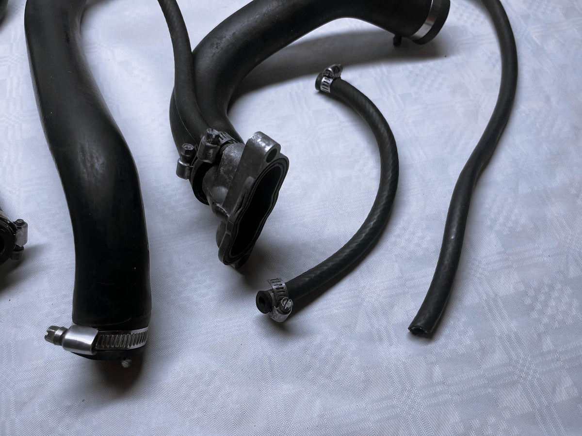 Honda CBR1100XX Super Blackbird Motor Engine Coolant Air Hoses Lines OEM Used 2004
