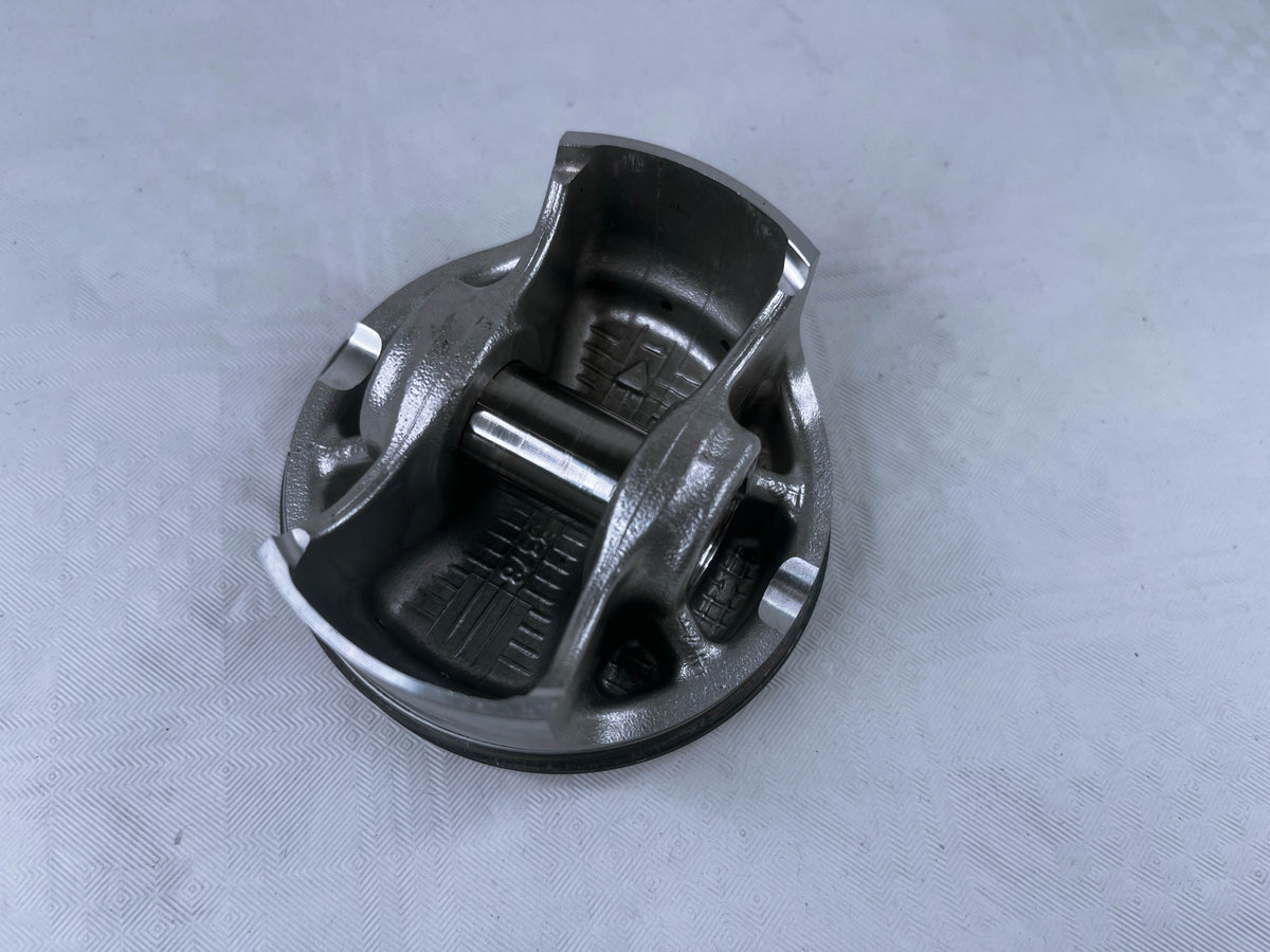 Triumph Street Triple 675 Motor Engine Cylinder Piston OEM Used 2010